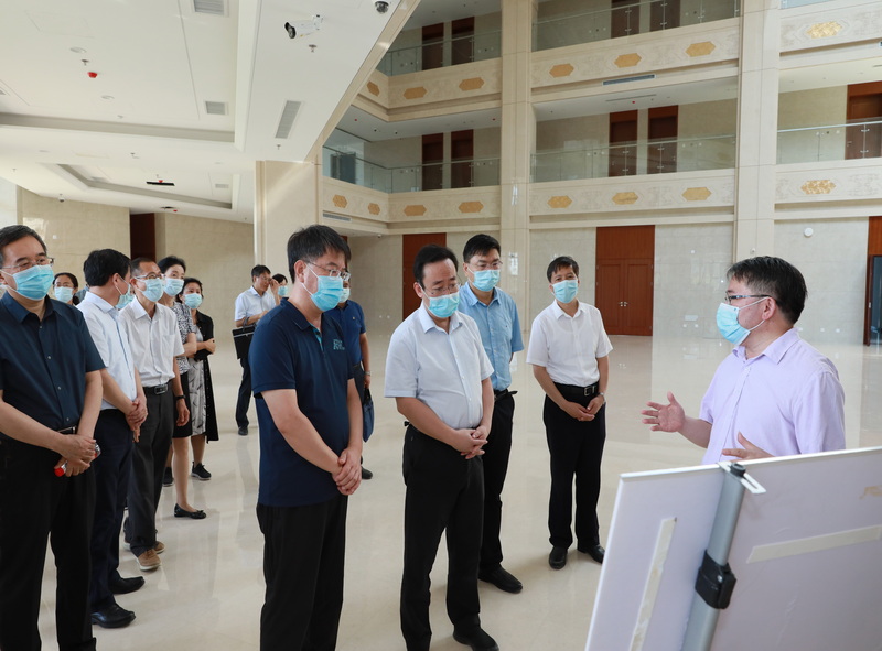 北京市委常委、教育工委书记夏林茂调研星空平台客服丰台校区启用准备工作