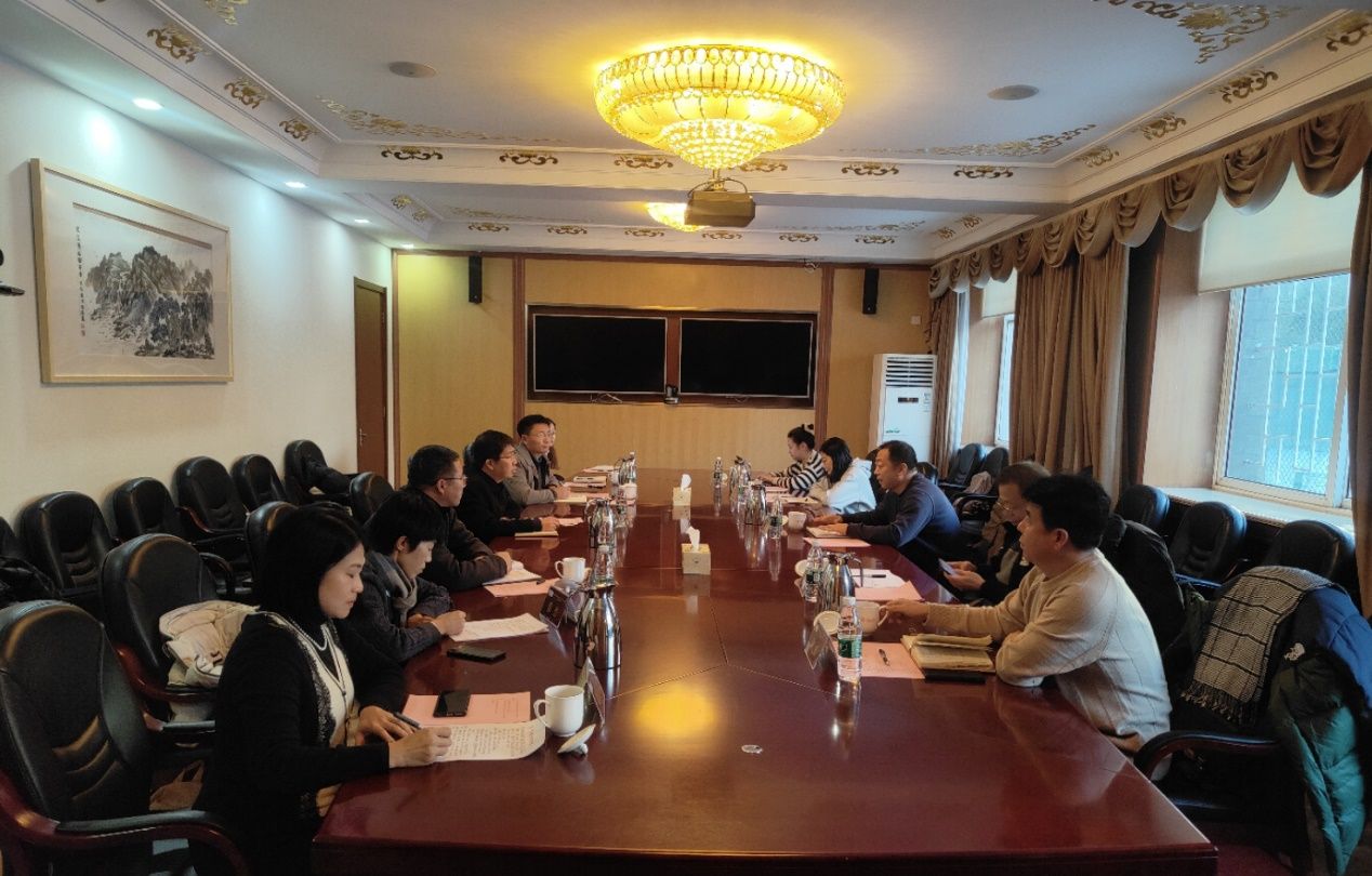 中国足球发展基金会大学生足球公益项目（星空平台客服）总结会在校召开